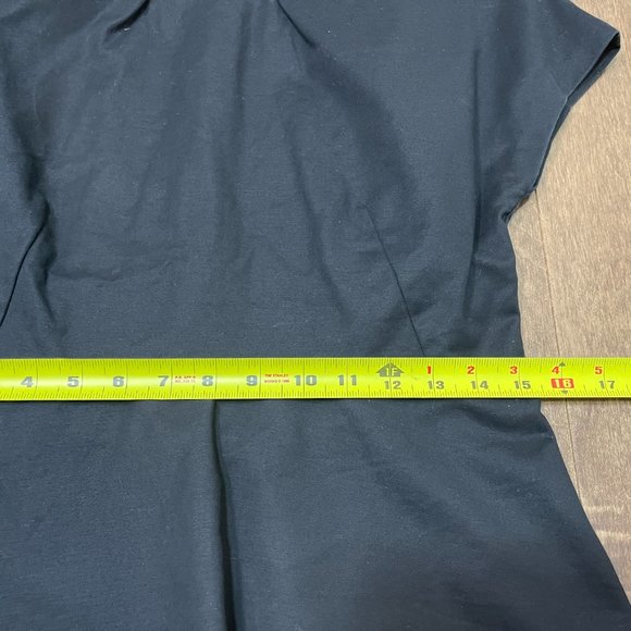 Aritzia T. Babaton Peplum Top sz 4 - Picture 10 of 12